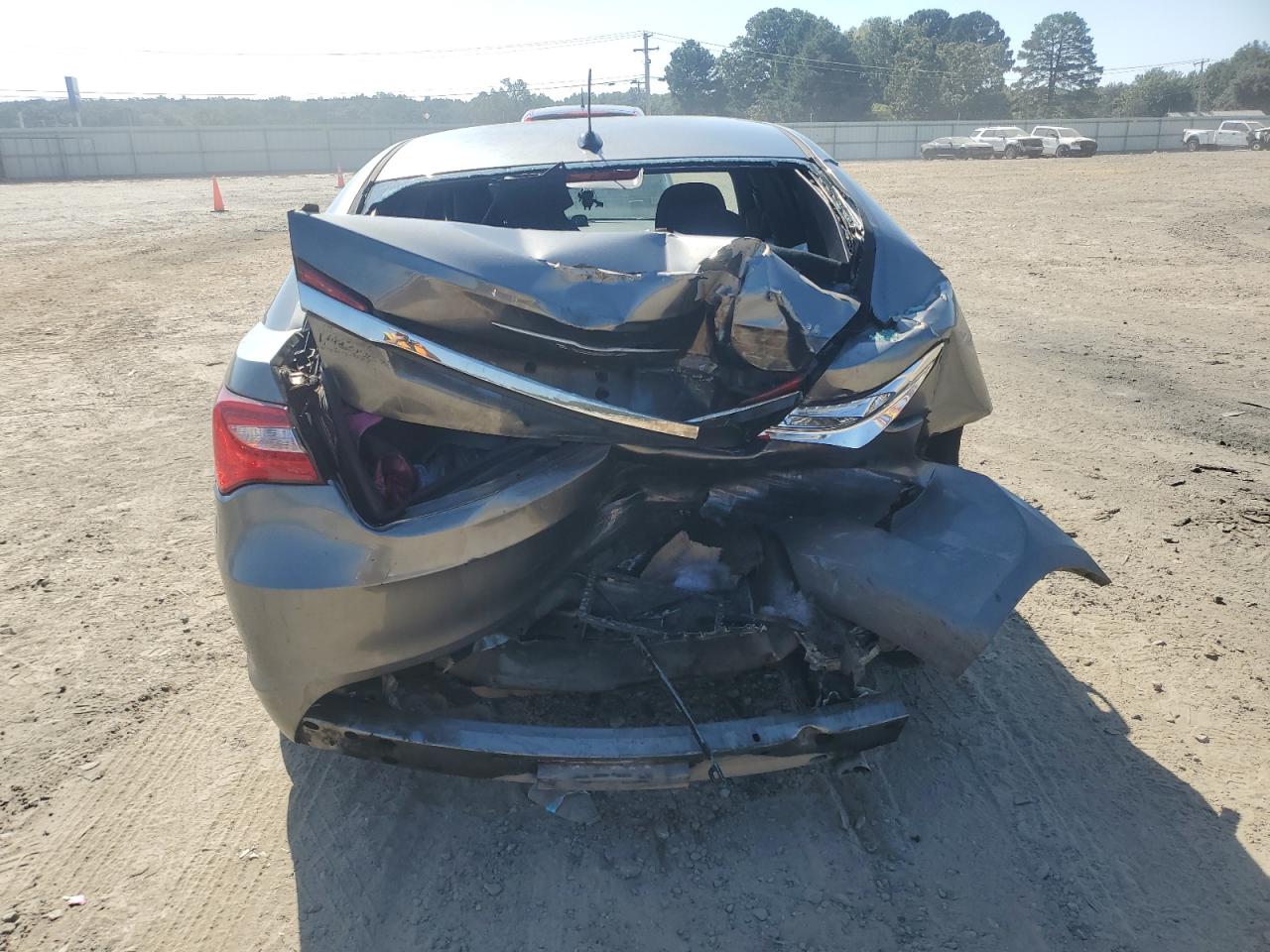 2012 Chrysler 200 Lx VIN: 1C3CCBAB5CN268506 Lot: 82197195