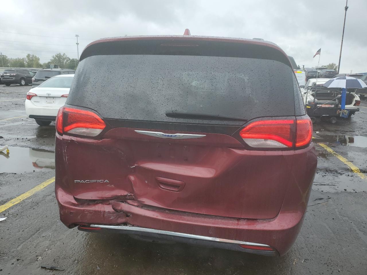 2018 Chrysler Pacifica Touring Plus VIN: 2C4RC1FG8JR289855 Lot: 85170795