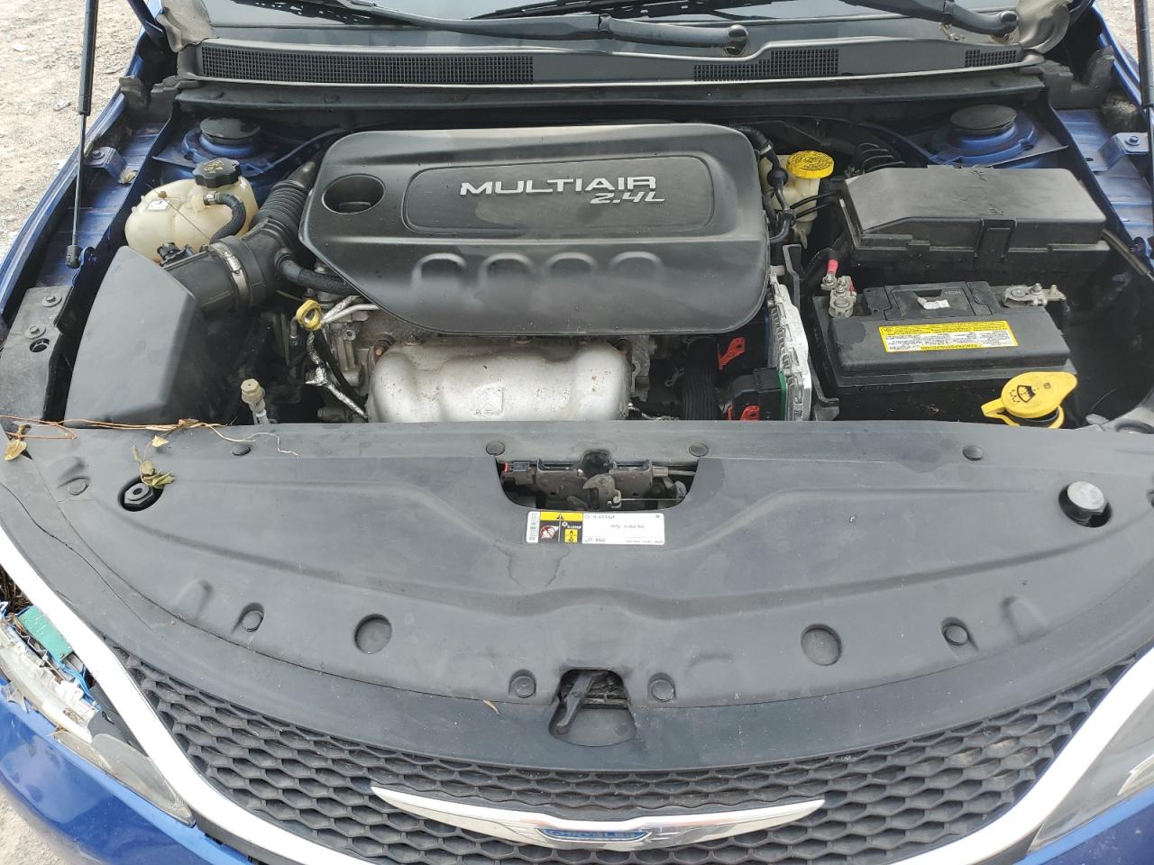 2015 Chrysler 200 Limited VIN: 1C3CCCAB0FN686286 Lot: 82331075