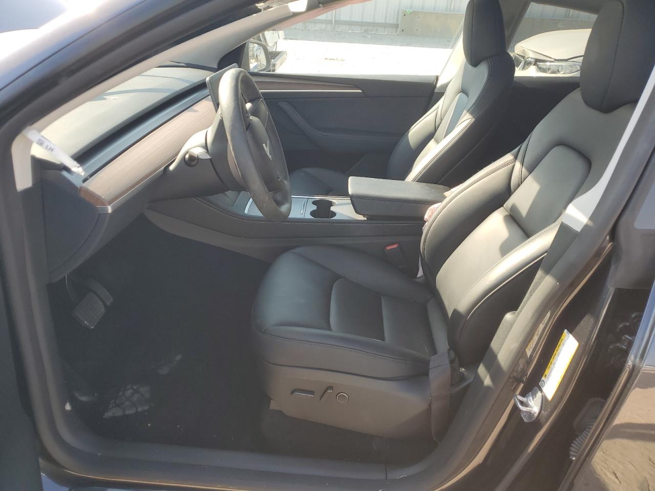 2025 Tesla Model Y VIN: 7SAYGDEE6SF223810 Lot: 84597825