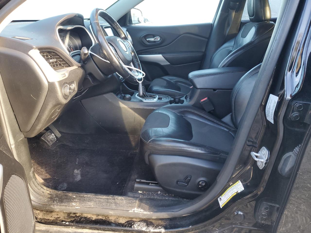 2018 Jeep Cherokee Latitude Plus VIN: 1C4PJMLX5JD509104 Lot: 90526365