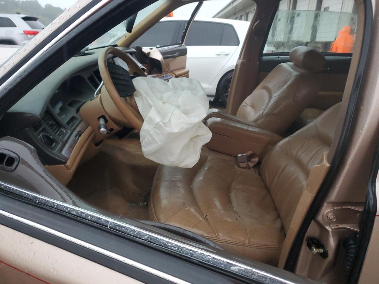 1996 Lincoln Town Car Signature VIN: 1LNLM82WXTY601239 Lot: 82242785