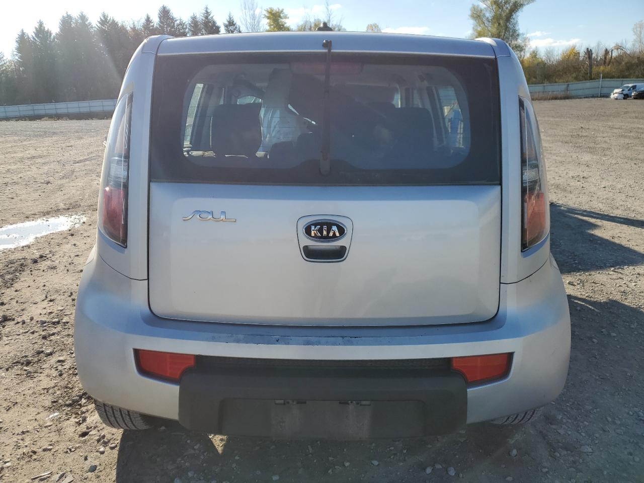 2011 Kia Soul VIN: KNDJT2A12B7716777 Lot: 90079625
