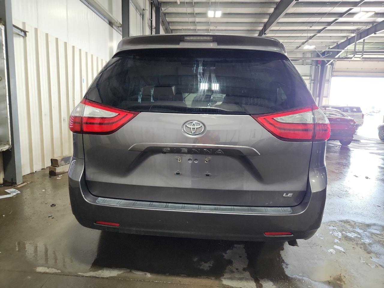 2015 Toyota Sienna Le VIN: 5TDKK3DC5FS621961 Lot: 84425425