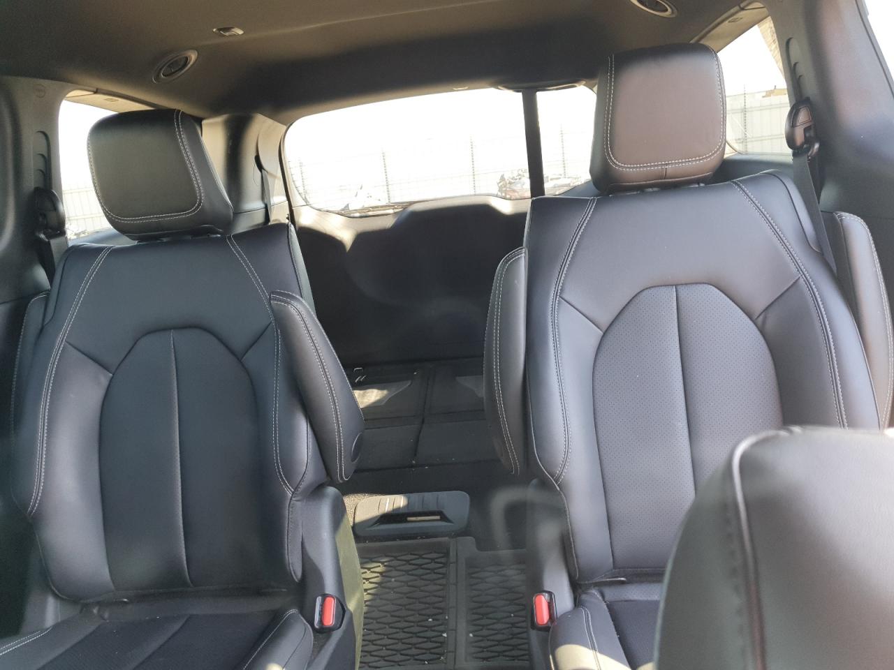 2025 Chrysler Pacifica Hybrid Select VIN: 2C4RC1S70SR549981 Lot: 82570655