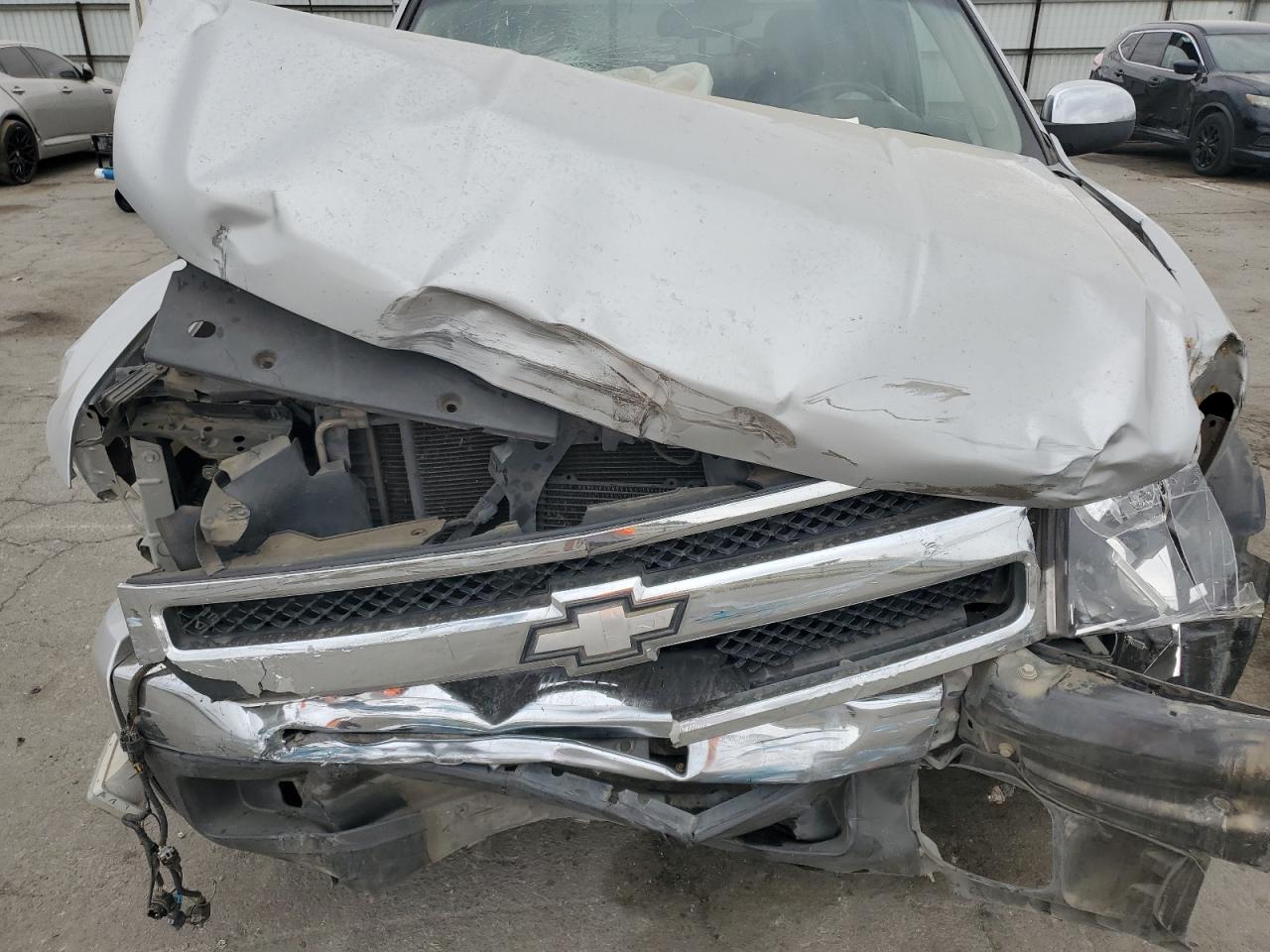 2011 Chevrolet Silverado C1500 Lt VIN: 1GCRCSE03BZ327476 Lot: 86465395