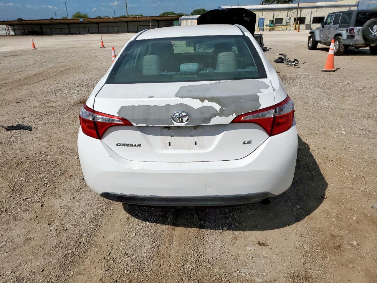 2014 Toyota Corolla L VIN: 5YFBURHE0EP053635 Lot: 85372135