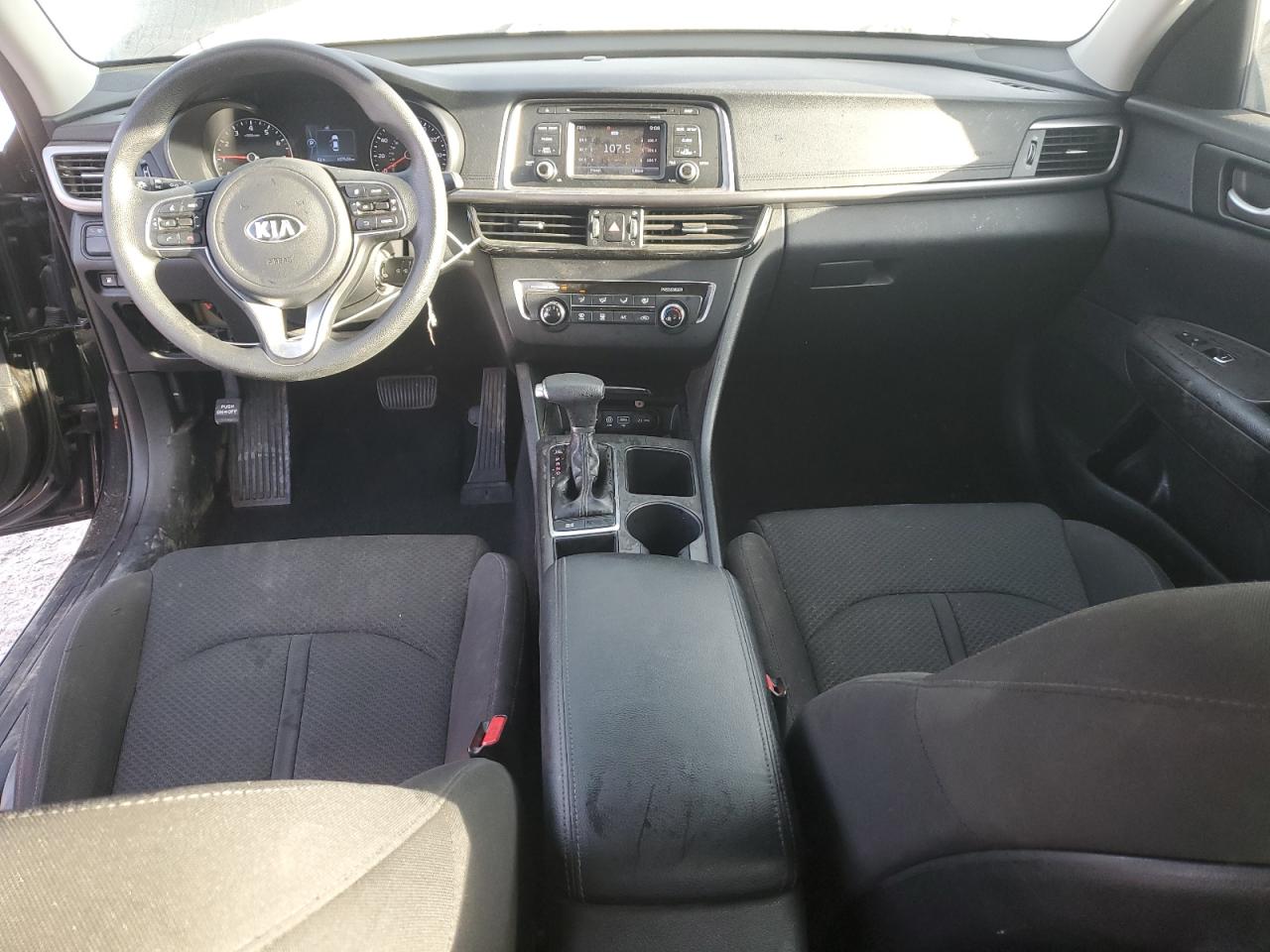 2017 Kia Optima Lx VIN: KNAGT4L32H5163778 Lot: 81938375