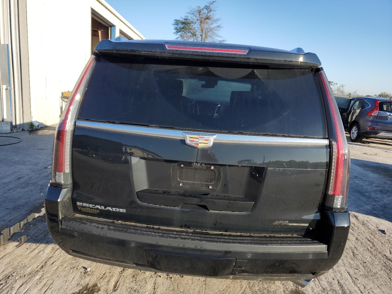 2017 Cadillac Escalade Platinum VIN: 1GYS4DKJ4HR206921 Lot: 85426025