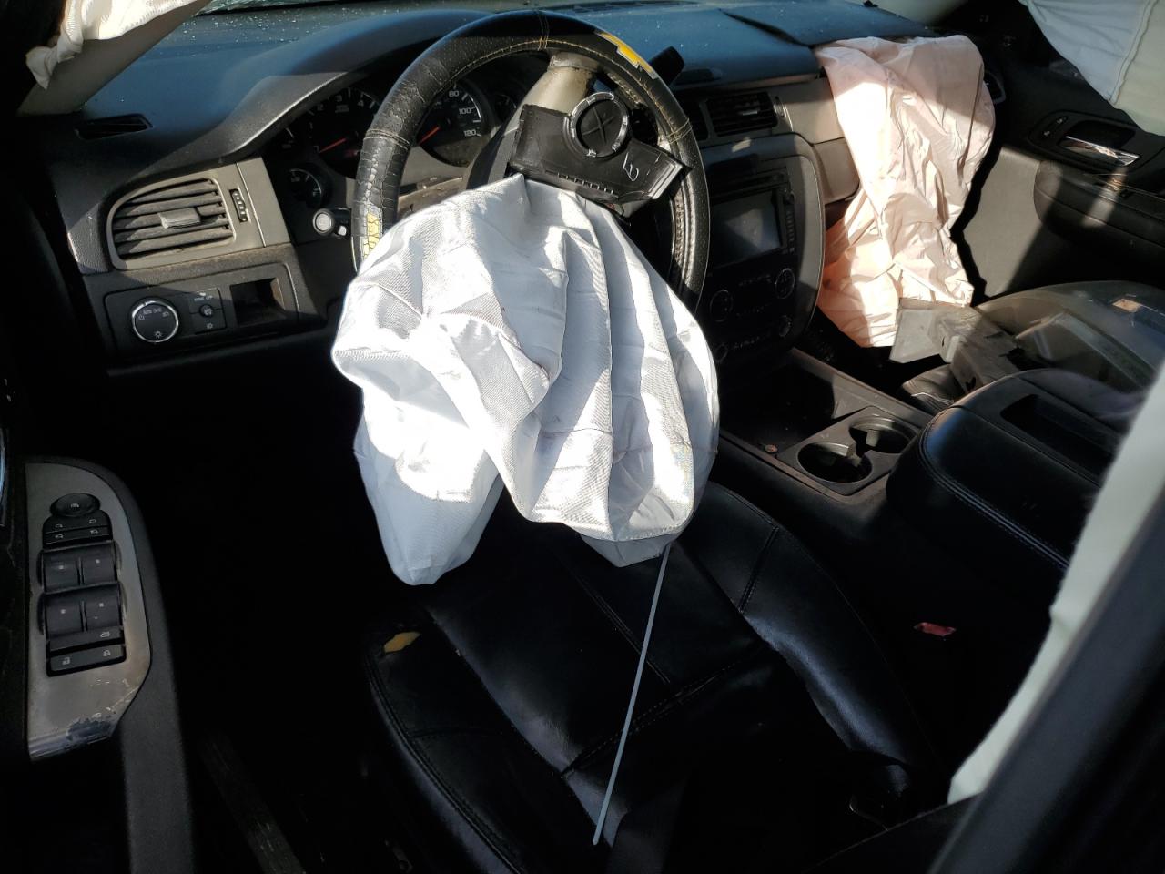 2008 Chevrolet Tahoe C1500 VIN: 1GNFC13008R235337 Lot: 82309925