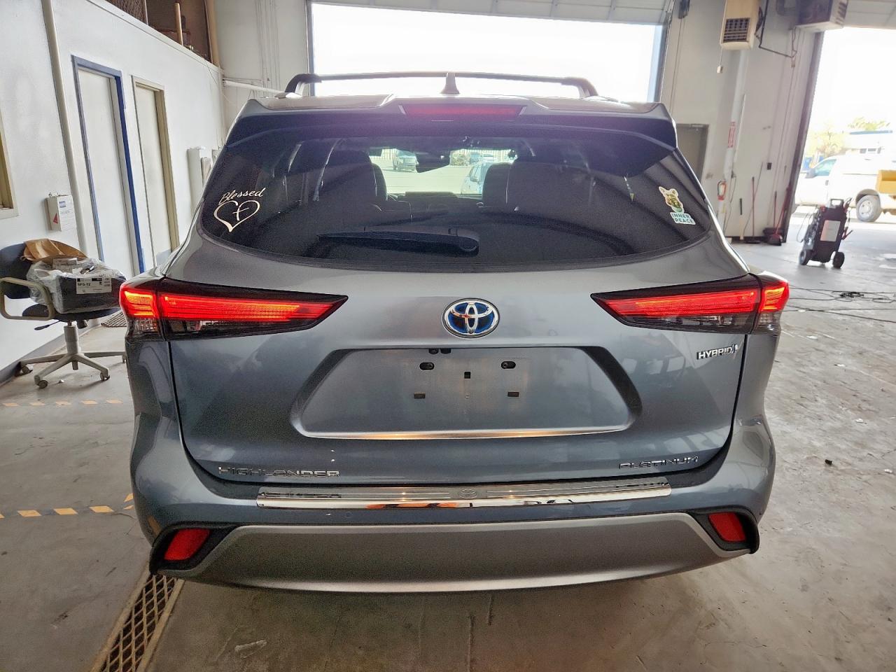 2023 Toyota Highlander Hybrid Limited VIN: 5TDEBRCHXPS125441 Lot: 82336415