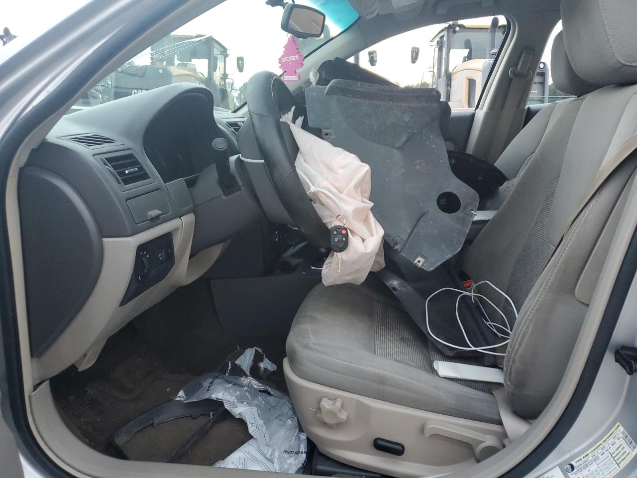 2010 Ford Fusion Se VIN: 3FAHP0HA6AR387107 Lot: 84600035