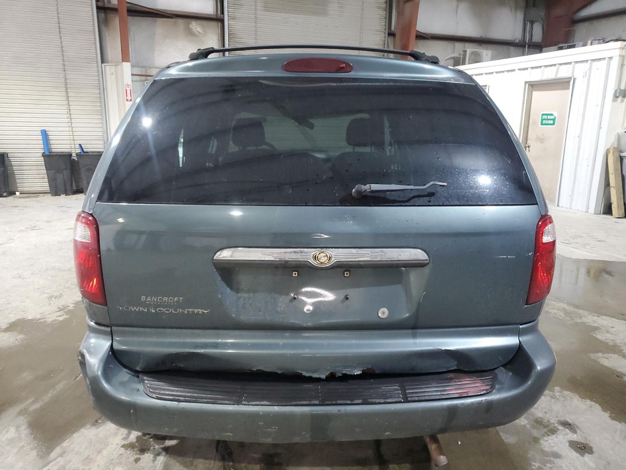 2006 Chrysler Town & Country VIN: 1A4GP45RX6B757858 Lot: 81445305