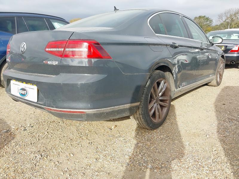 2016 VOLKSWAGEN PASSAT 1.6 TDI GT 4DR DSG