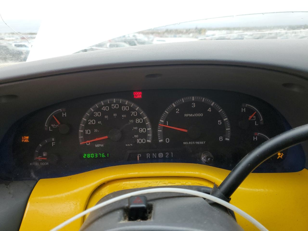 2002 Ford F150 VIN: 1FTRX18L72NA37852 Lot: 82763095