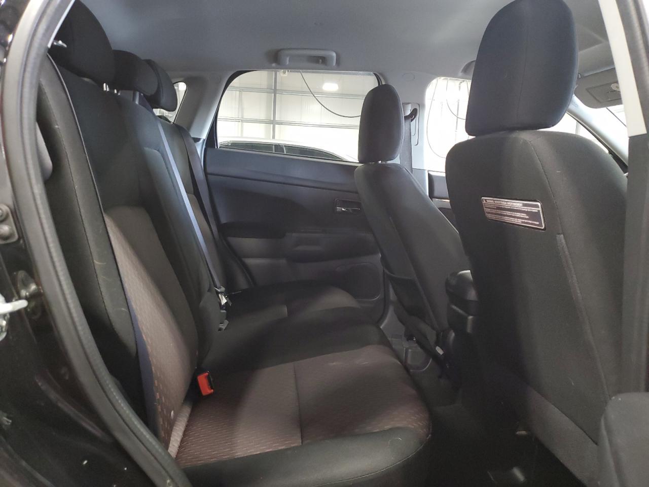 2018 Mitsubishi Outlander Sport Es VIN: JA4AR3AU3JZ020960 Lot: 85414225