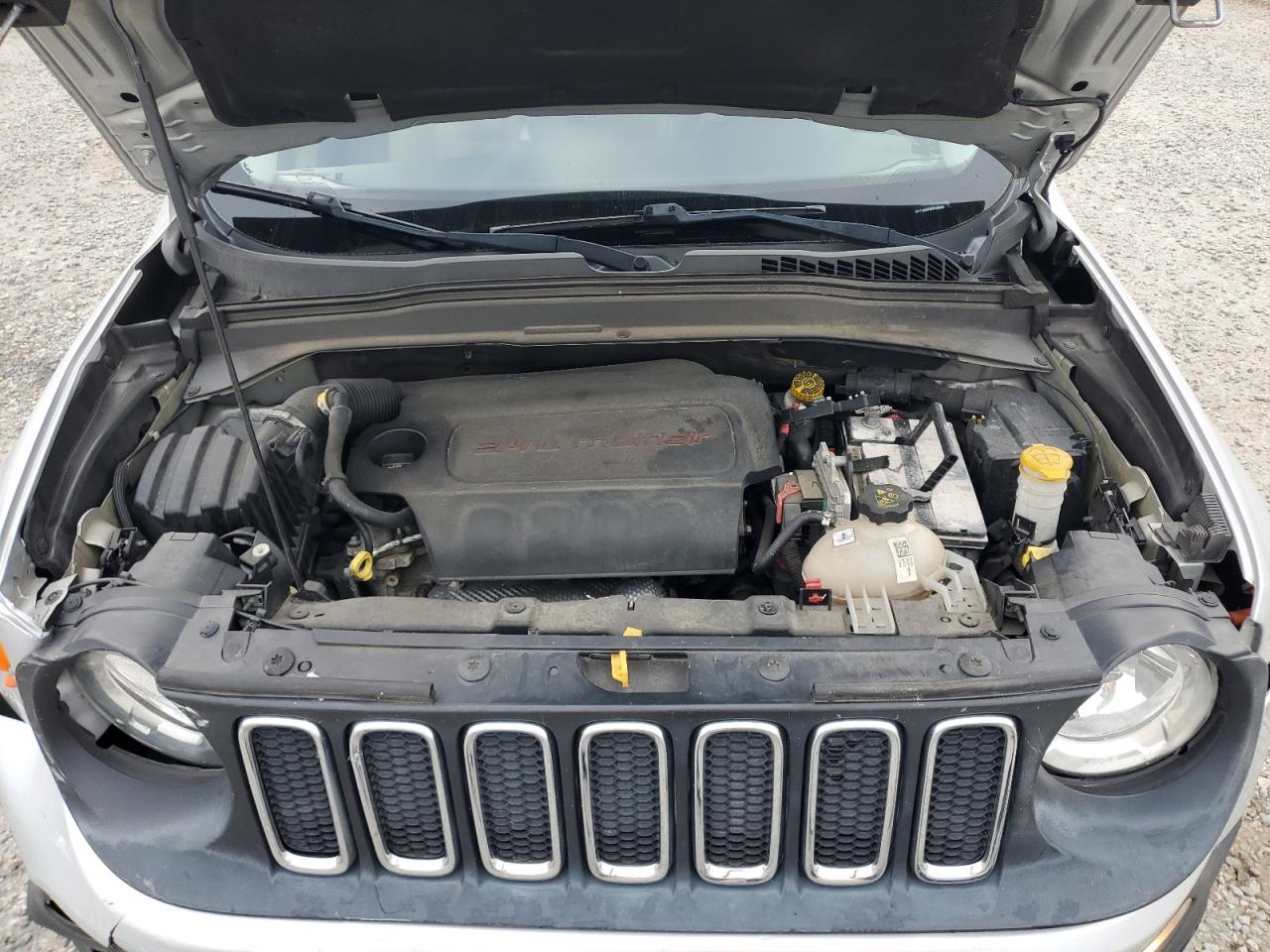 2015 Jeep Renegade Latitude VIN: ZACCJABT0FPC06090 Lot: 84880455