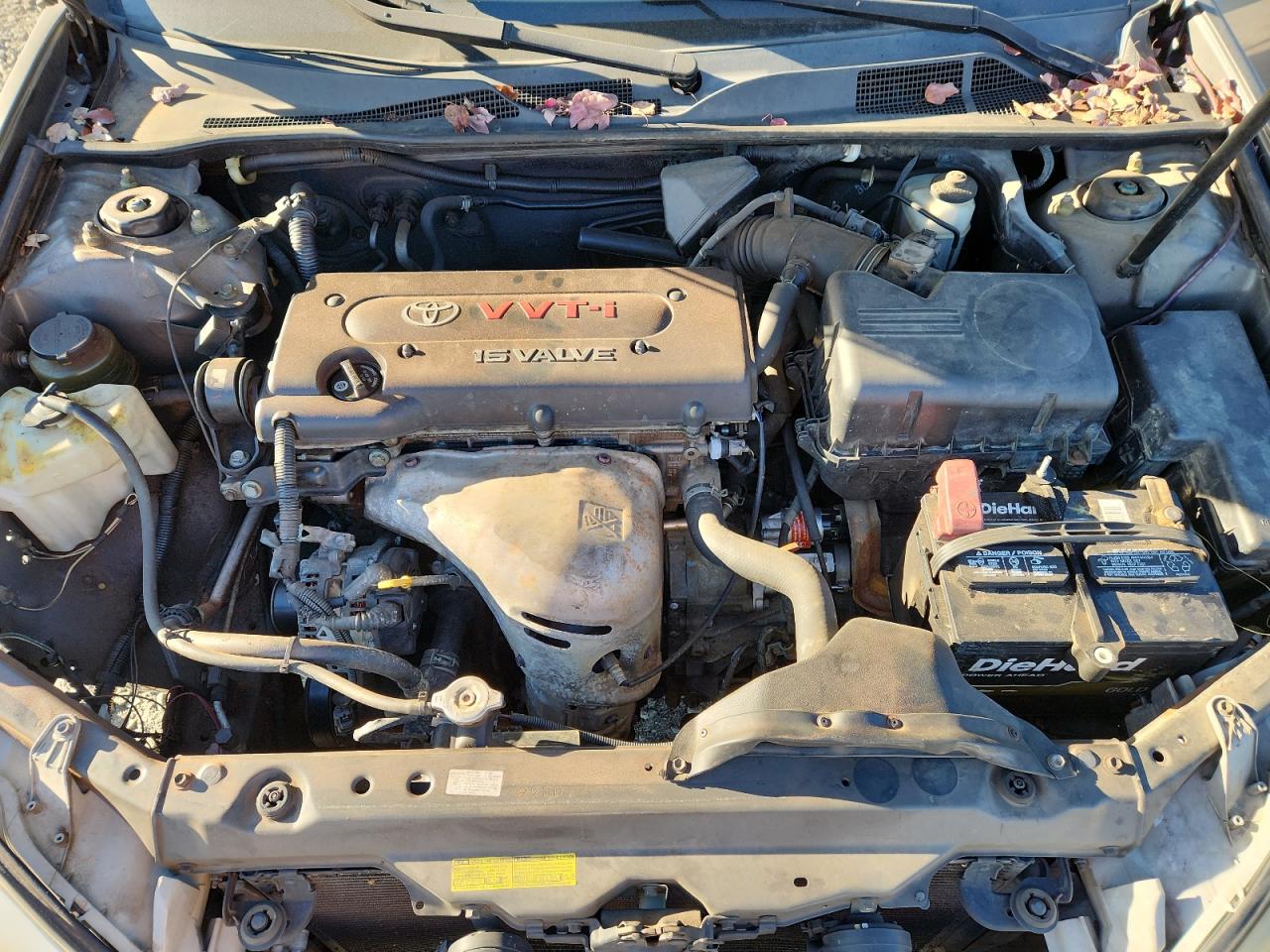 2004 Toyota Camry Le VIN: 4T1BE32K04U861828 Lot: 82614155