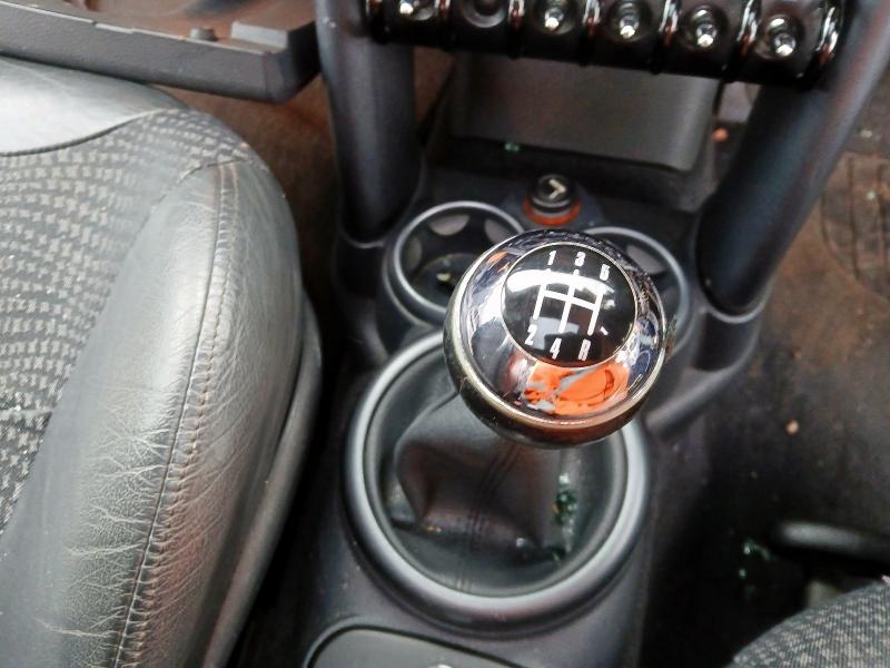 2002 MINI HATCHBACK 1.6 COOPER 3DR