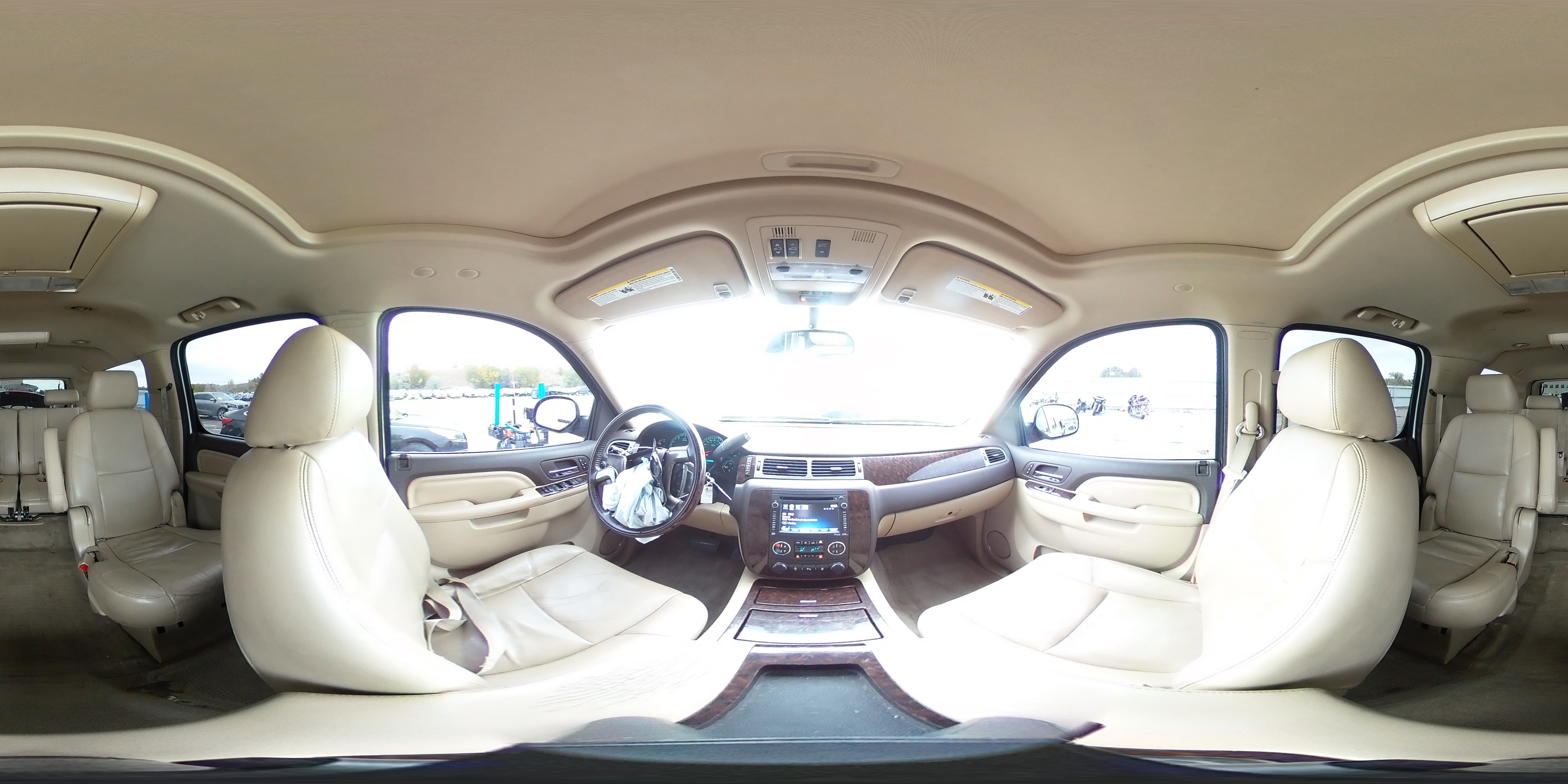 2014 GMC Yukon Xl Denali VIN: 1GKS2MEF0ER223363 Lot: 85368445