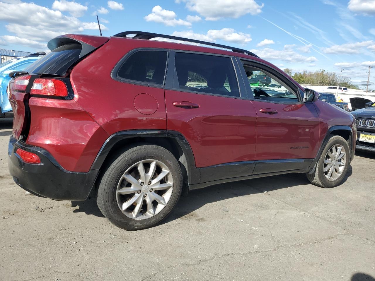 2018 Jeep Cherokee Latitude VIN: 1C4PJMCX5JD622499 Lot: 85121585