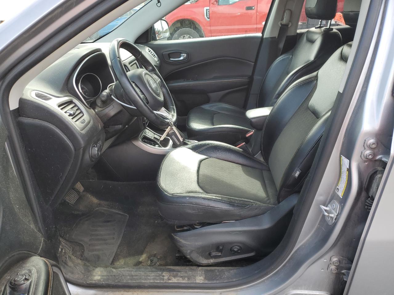 2018 Jeep Compass Latitude VIN: 3C4NJDBB1JT230630 Lot: 82484575
