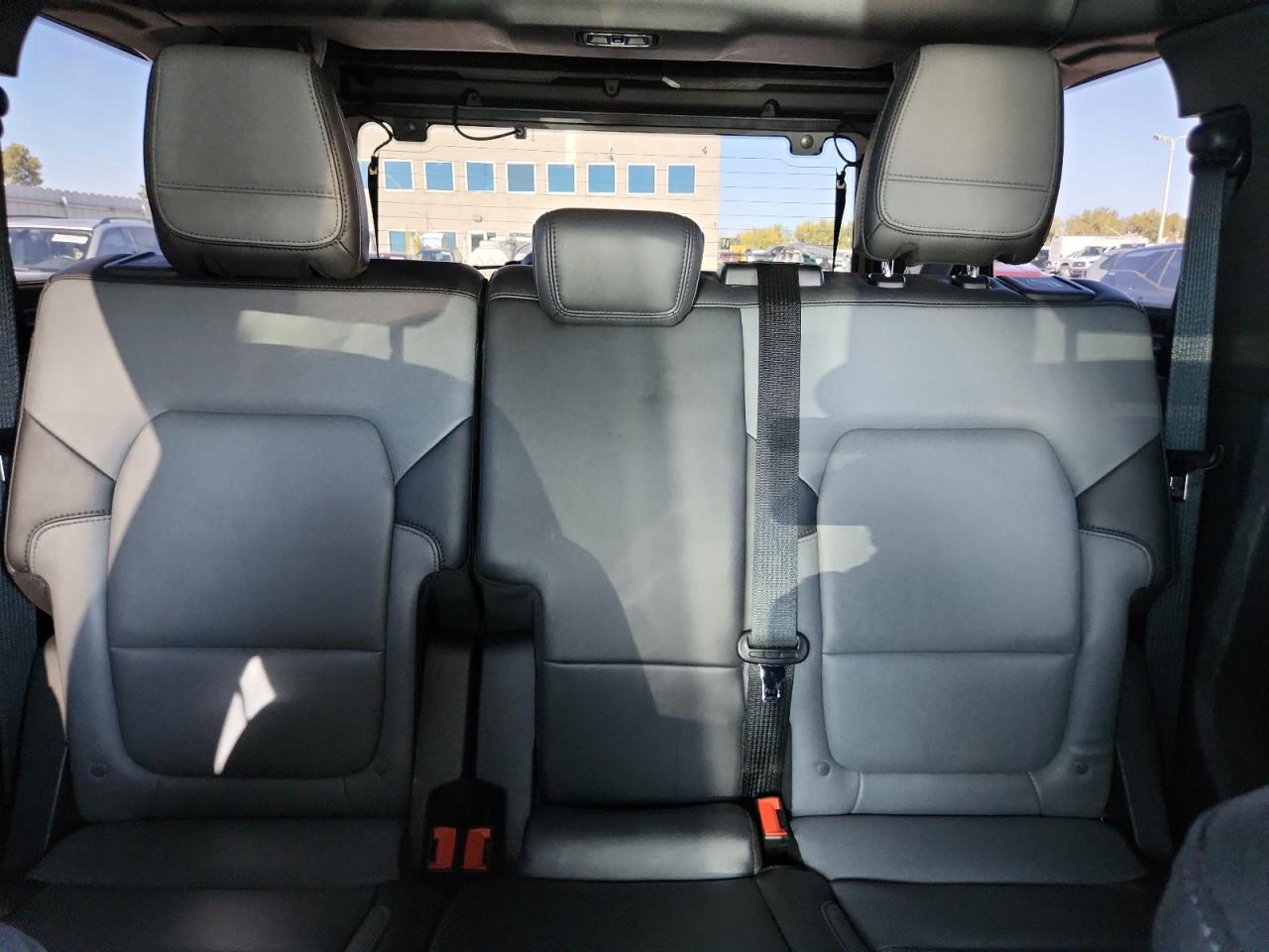 2022 Ford Bronco Base VIN: 1FMEE5DH6NLB75794 Lot: 85766465