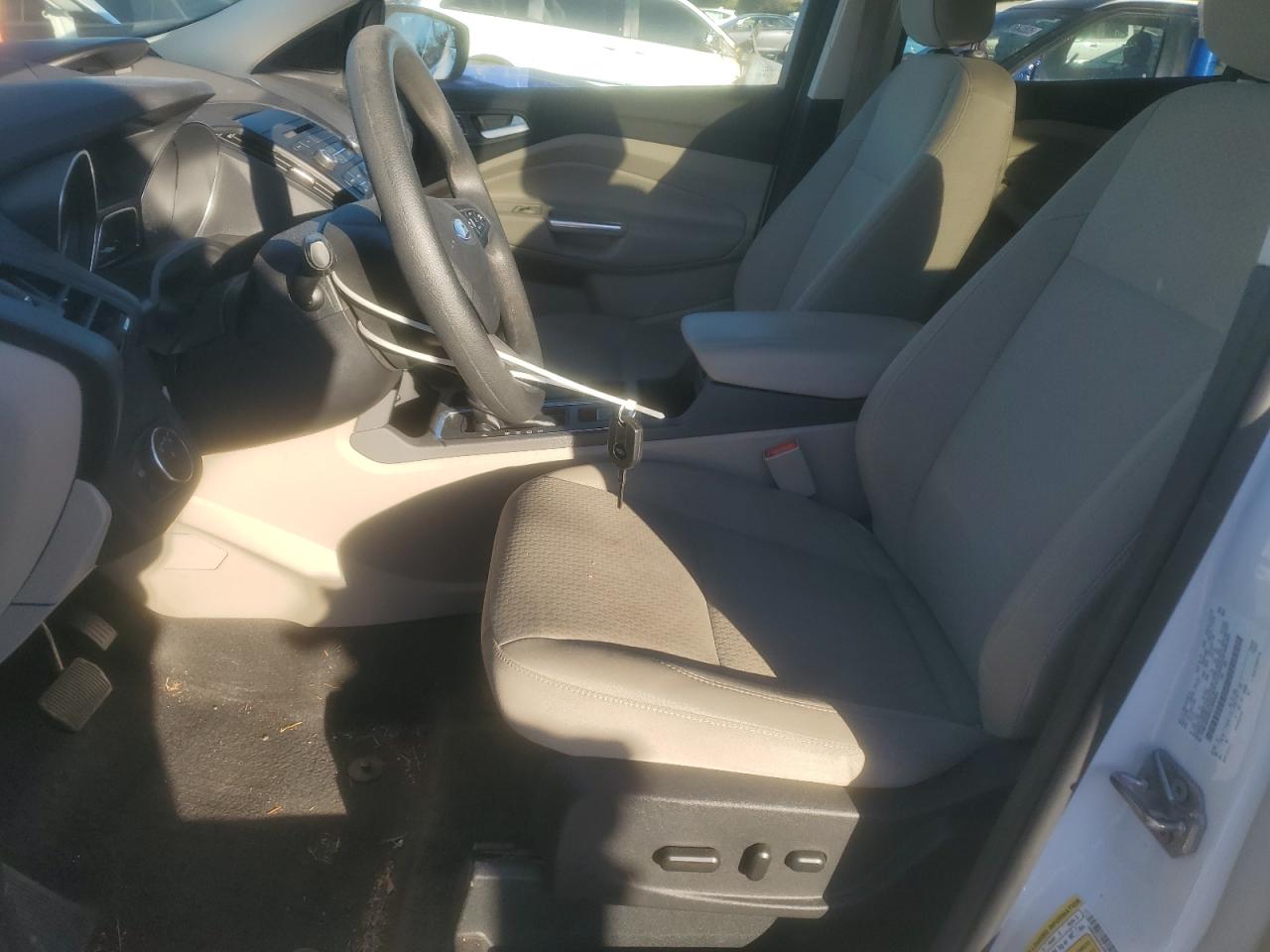 2018 Ford Escape Se VIN: 1FMCU0GDXJUB95492 Lot: 82608415