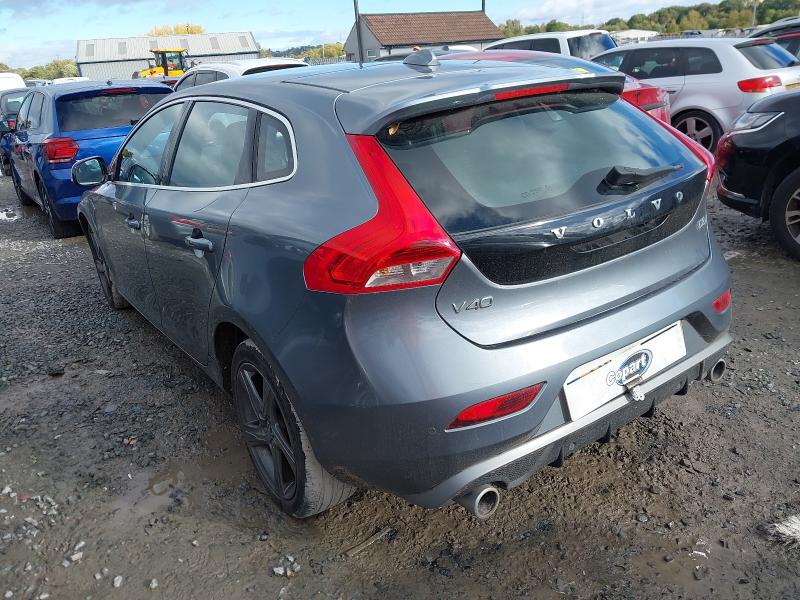2014 VOLVO V40 D3 R DESIGN LUX NAV 5DR