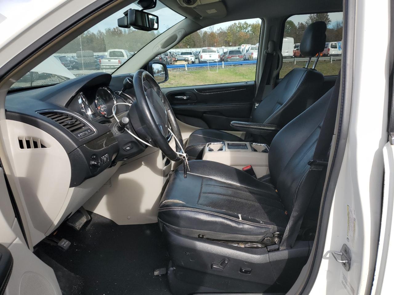 2013 Chrysler Town & Country Touring L VIN: 2C4RC1CG7DR664983 Lot: 89724745