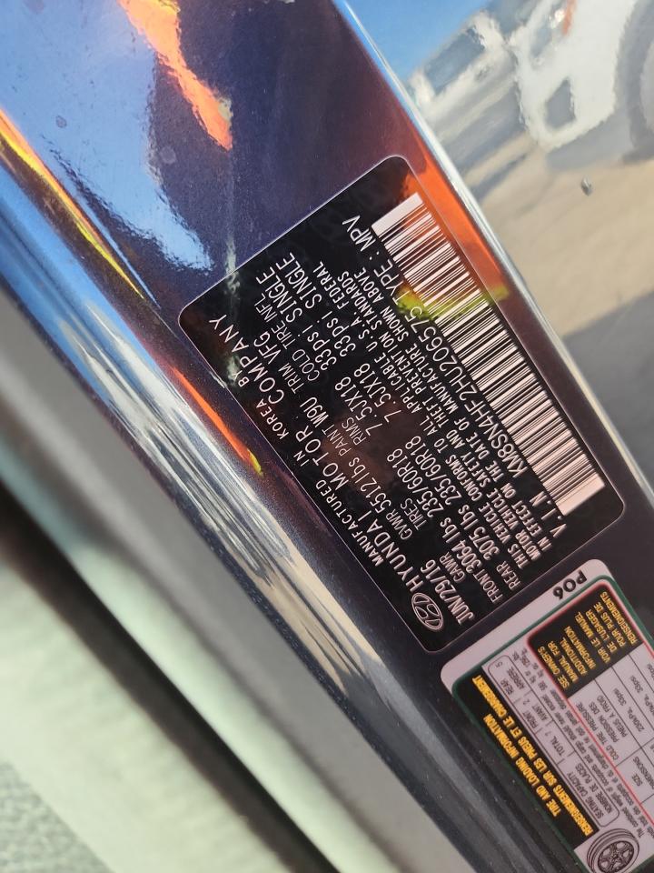 2017 Hyundai Santa Fe Se VIN: KM8SN4HF2HU206575 Lot: 89527215