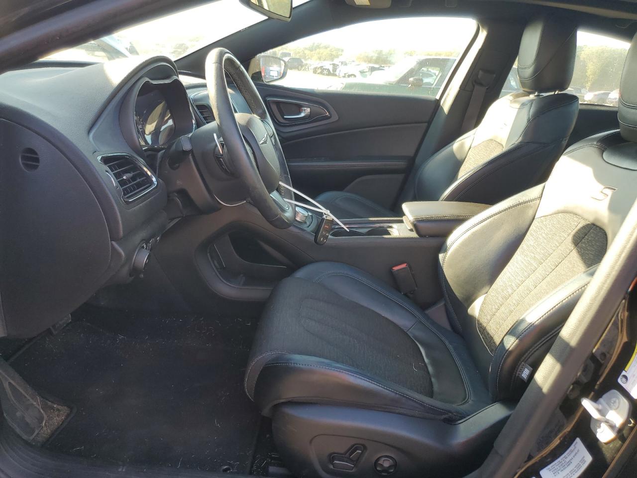 2015 Chrysler 200 S VIN: 1C3CCCBG2FN572848 Lot: 85082335