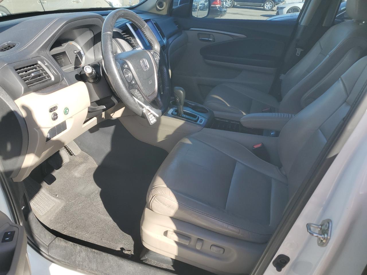 2016 Honda Pilot Exln VIN: 5FNYF5H78GB028110 Lot: 87113915