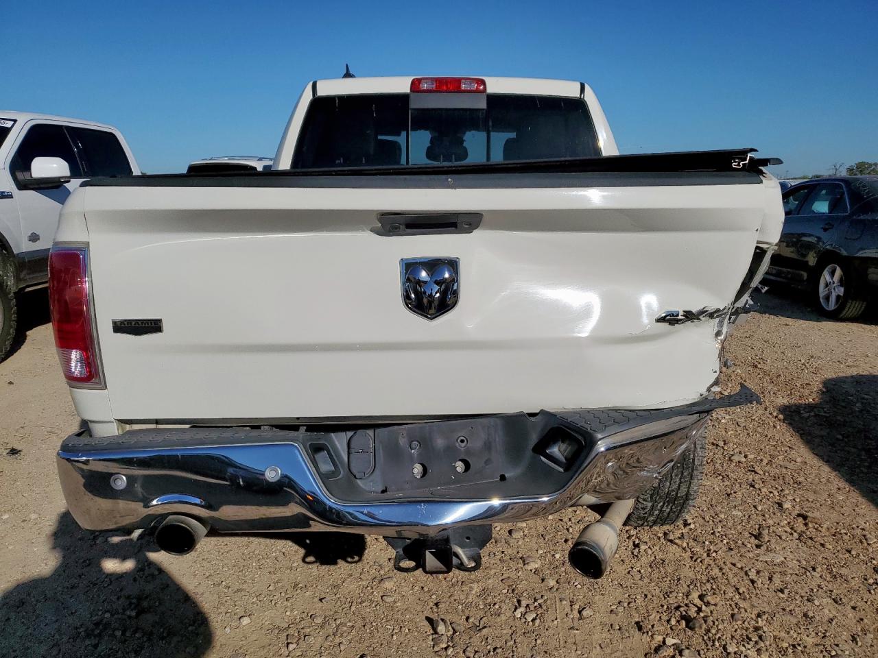 2016 Ram 1500 Laramie VIN: 1C6RR7NT3GS252145 Lot: 90836445