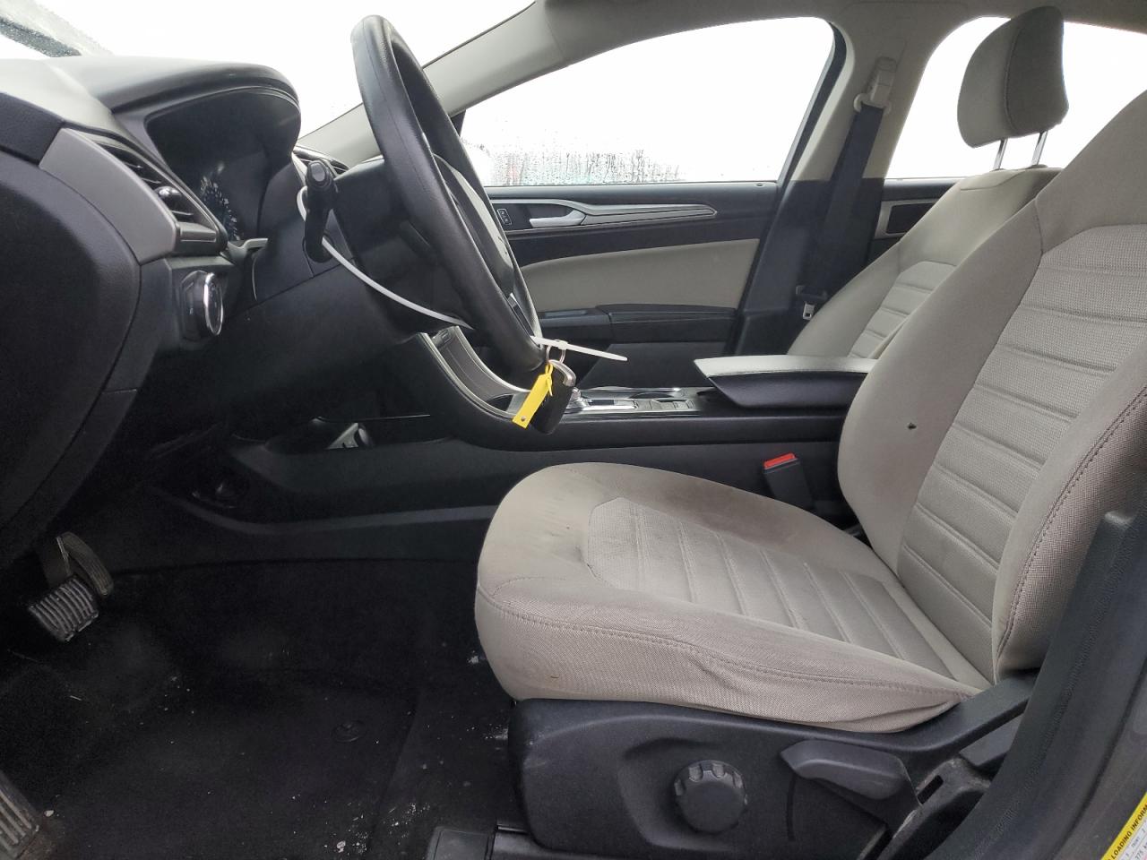 2020 Ford Fusion S VIN: 3FA6P0G71LR140853 Lot: 82438675