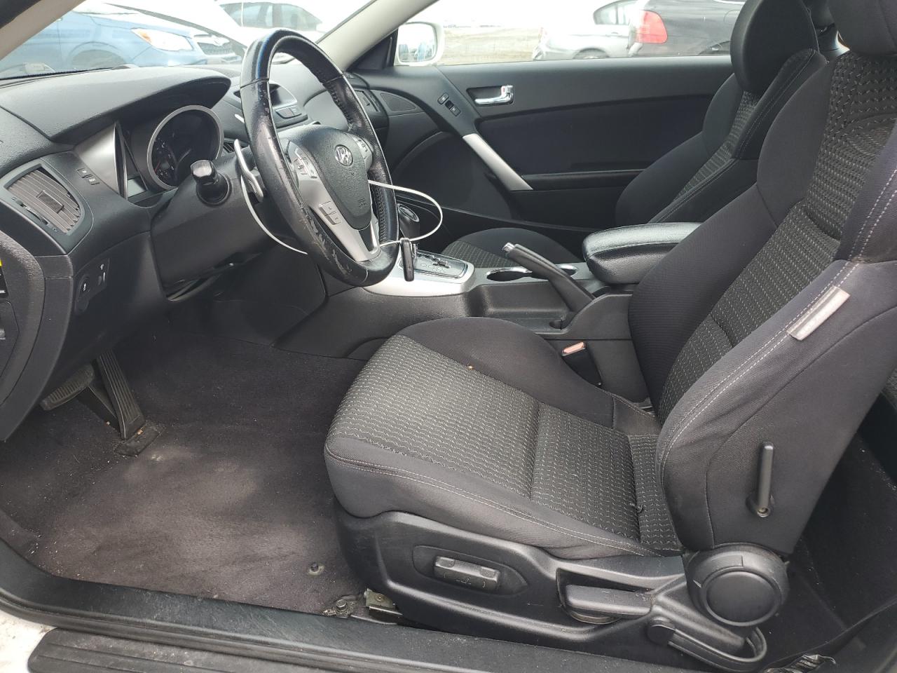 2010 Hyundai Genesis Coupe 2.0T VIN: KMHHT6KD4AU033912 Lot: 82216115