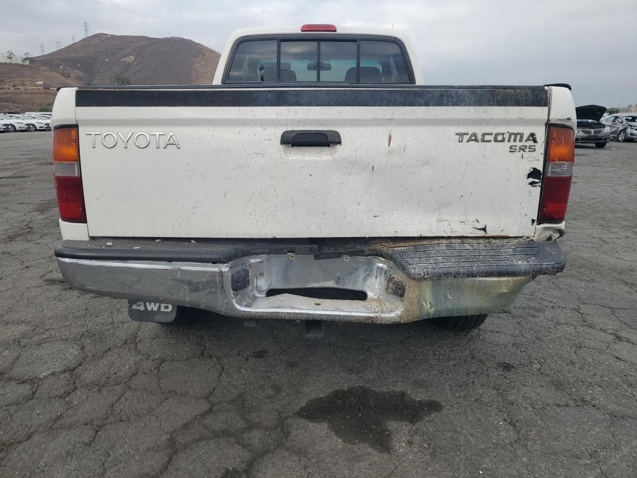 2000 Toyota Tacoma Xtracab VIN: 4TAWM72N0YZ597380 Lot: 82224075