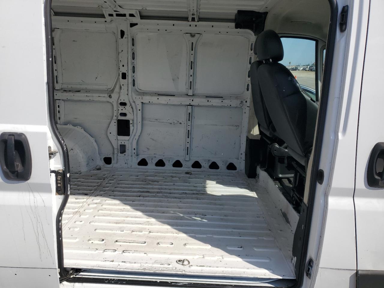 2017 Ram Promaster 1500 1500 Standard VIN: 3C6TRVAGXHE540011 Lot: 85602035