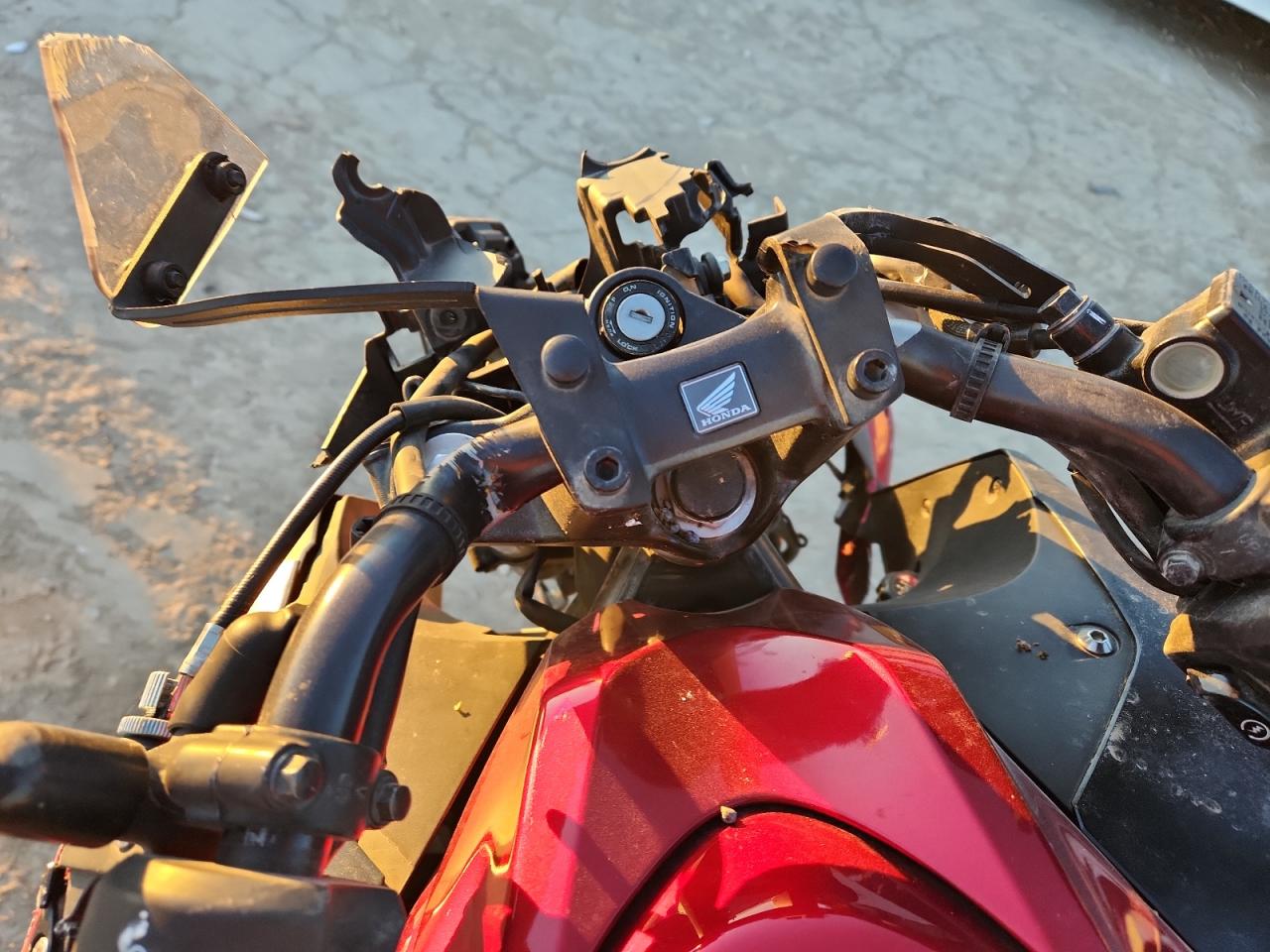 2018 Honda Cb300 F VIN: MLHNC5211J5400070 Lot: 82694745