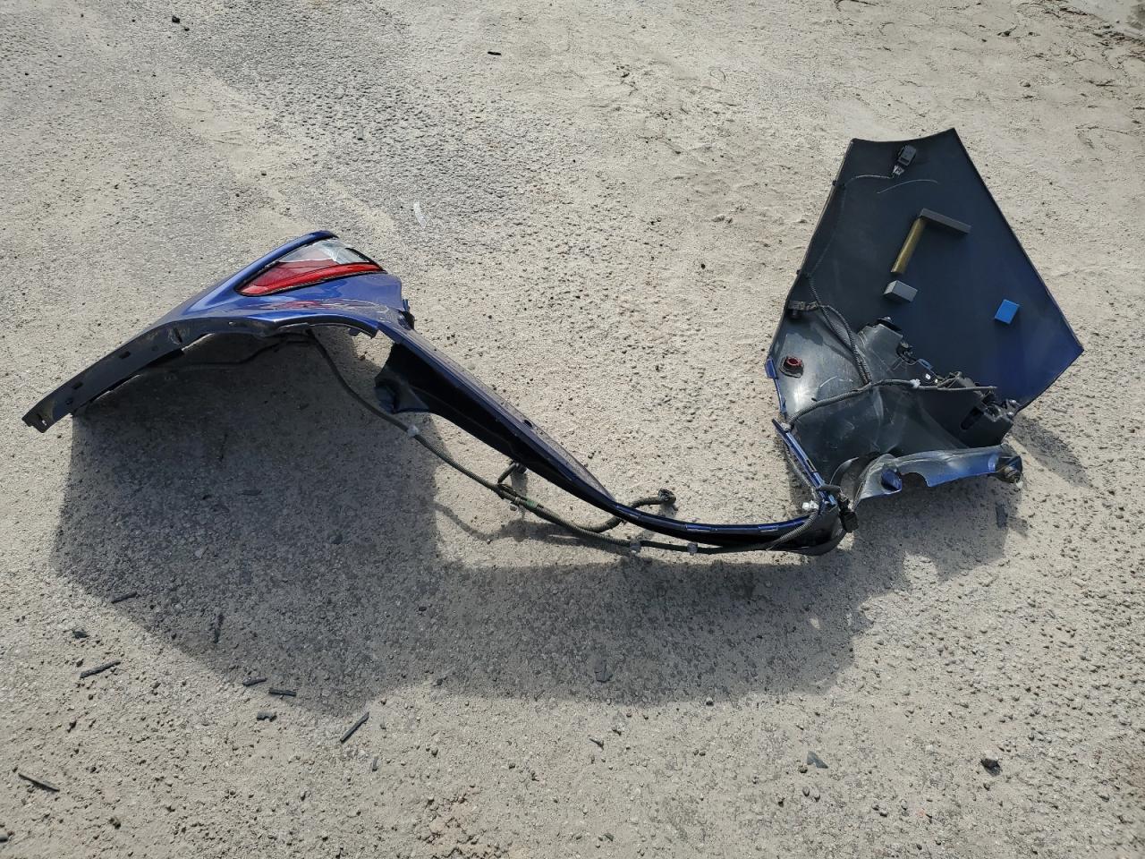 2018 Toyota Prius VIN: JTDKARFU2J3056106 Lot: 84710295