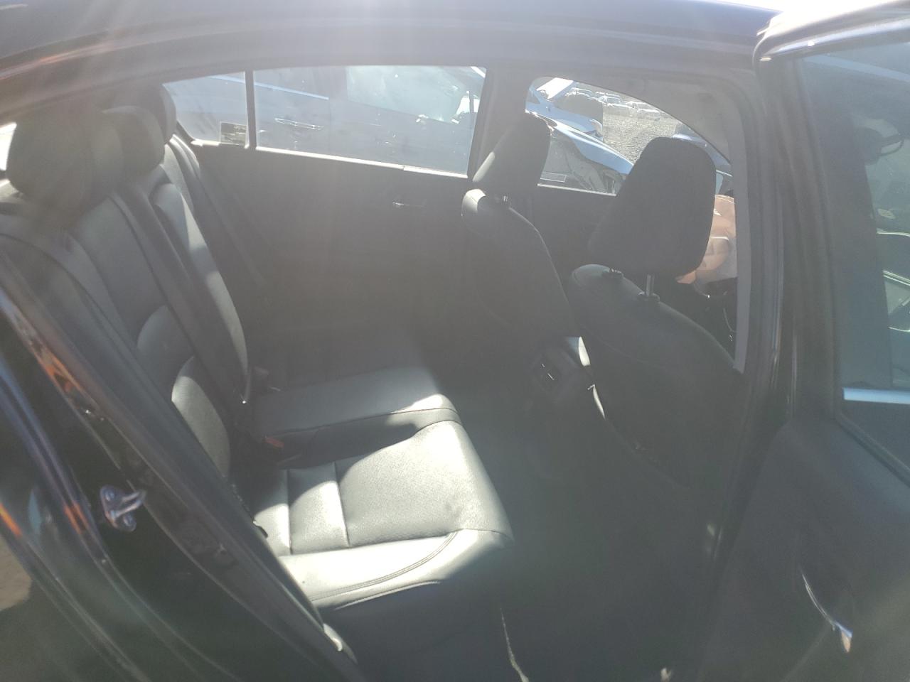 2017 Honda Accord Exl VIN: 1HGCR3F04HA039211 Lot: 86132265