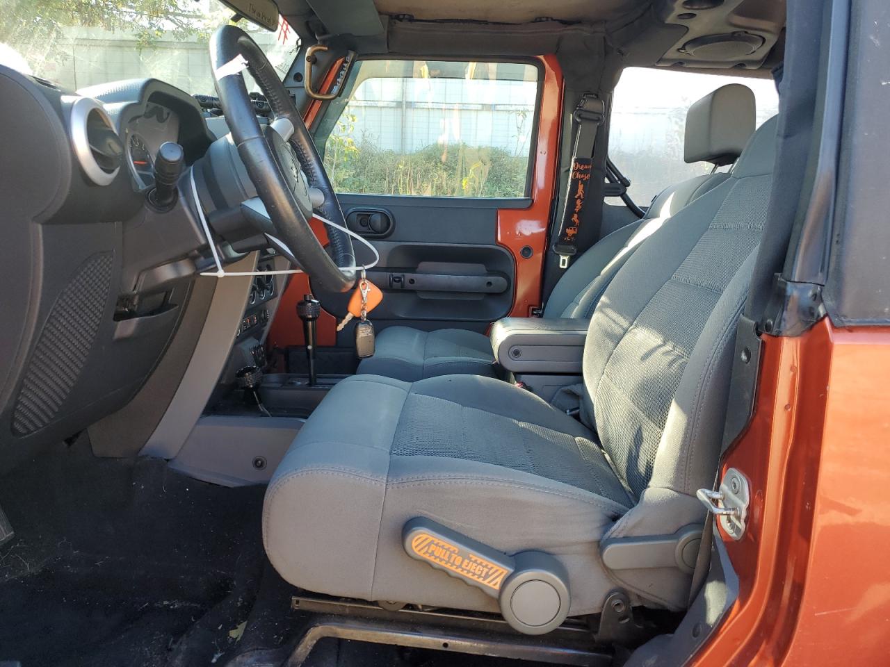 2009 Jeep Wrangler Sahara VIN: 1J4FA54189L704816 Lot: 82273915