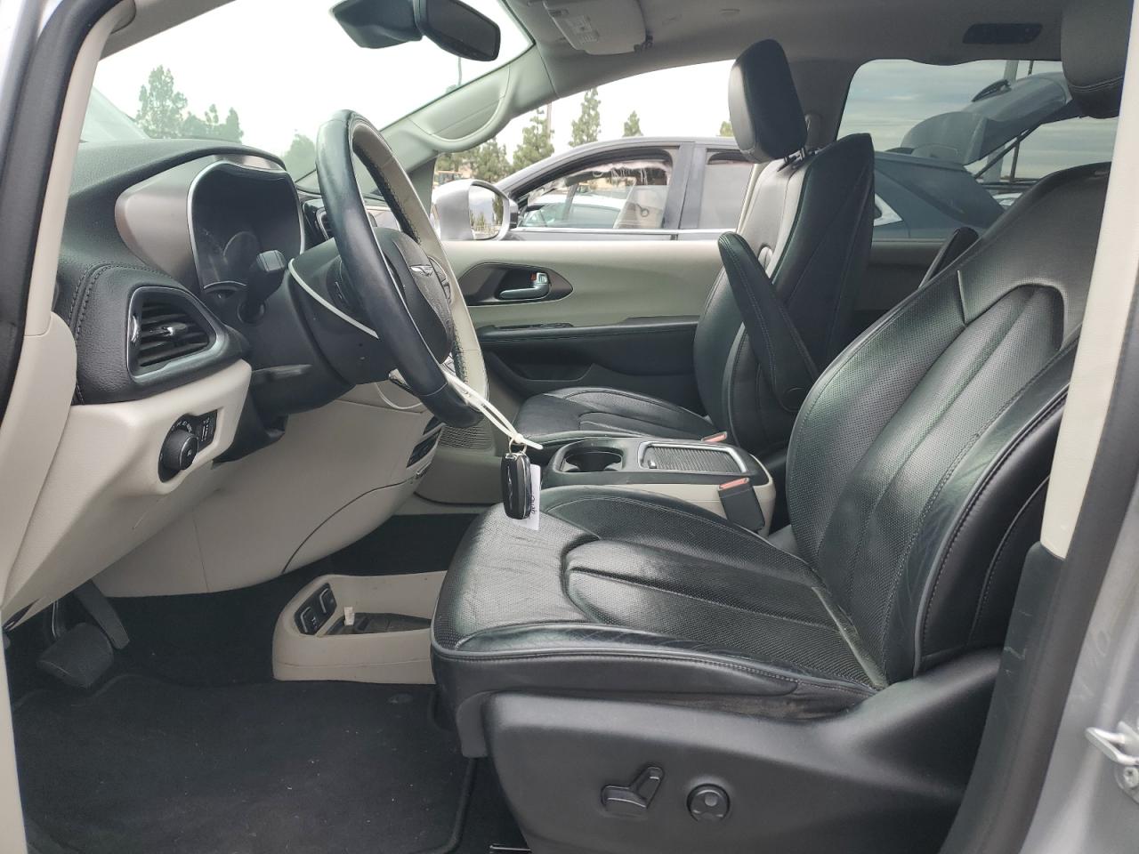 2018 Chrysler Pacifica Limited VIN: 2C4RC1GG0JR113249 Lot: 85746735