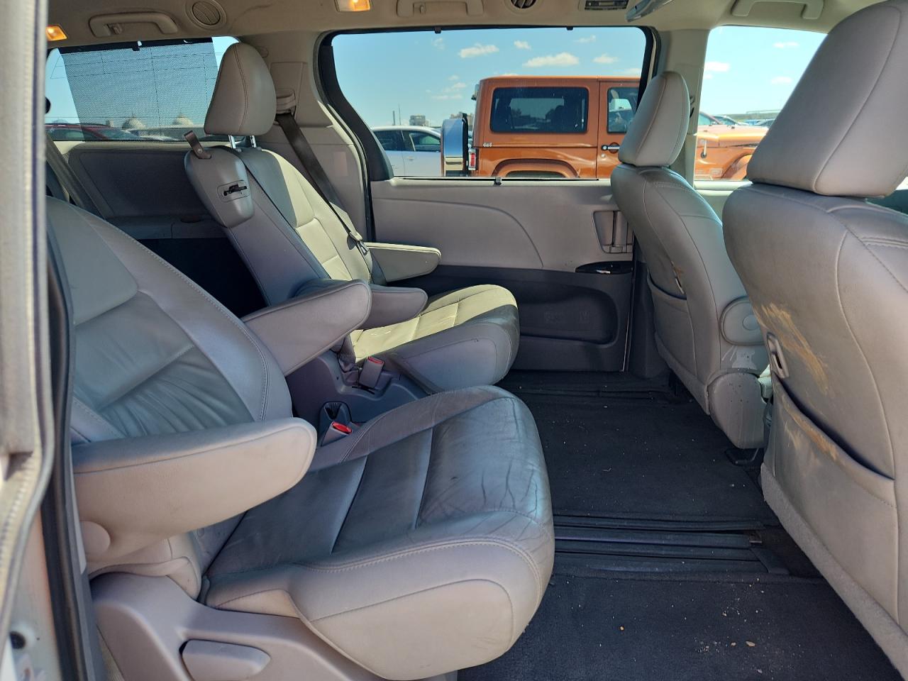 2015 Toyota Sienna Xle VIN: 5TDYK3DC6FS622465 Lot: 87430055