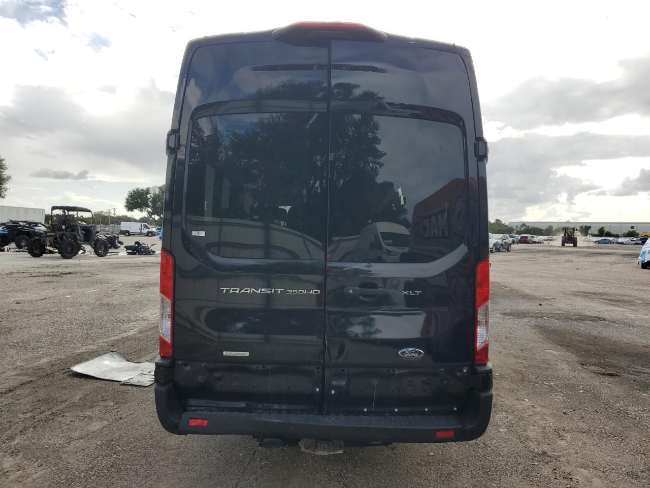 2022 Ford Transit T-350 Hd VIN: 1FBVU4XG3NKA78793 Lot: 85351755