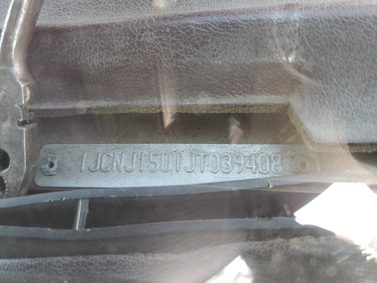 1988 Jeep Grnd Wagon VIN: 1JCNJ15U1JT039408 Lot: 82246805