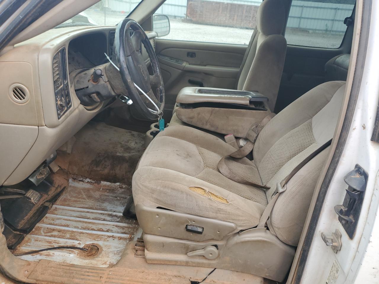 2006 Chevrolet Silverado C1500 VIN: 2GCEC19T561153423 Lot: 84610645