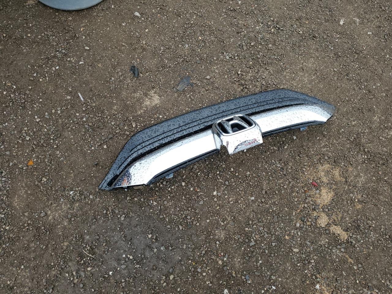 2018 Honda Cr-V Lx VIN: 2HKRW1H36JH002446 Lot: 85651645