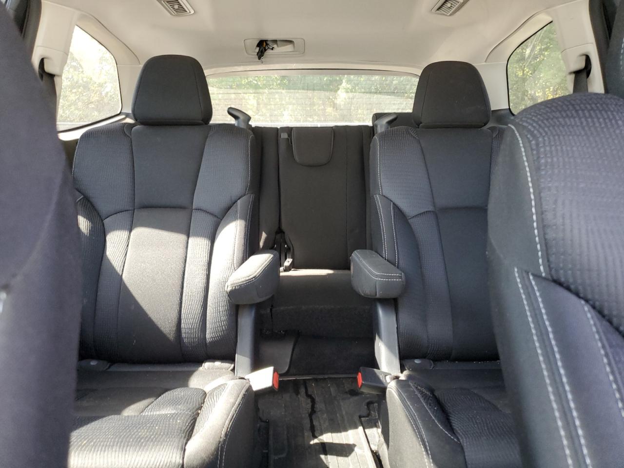 2020 Subaru Ascent Premium VIN: 4S4WMAFD4L3435147 Lot: 82009675