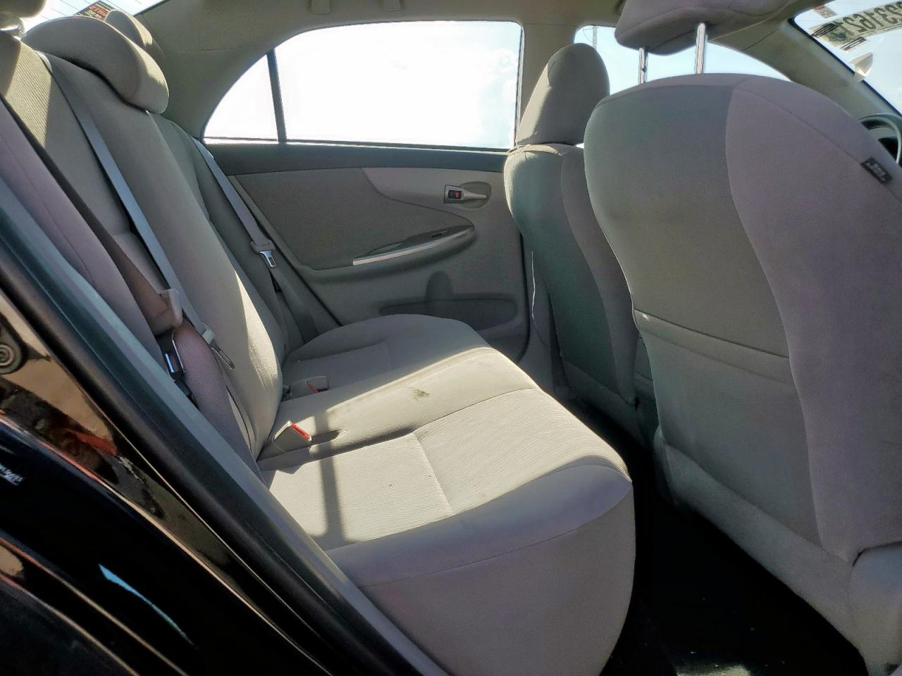 2011 Toyota Corolla Base VIN: JTDBU4EE1B9136693 Lot: 82316215